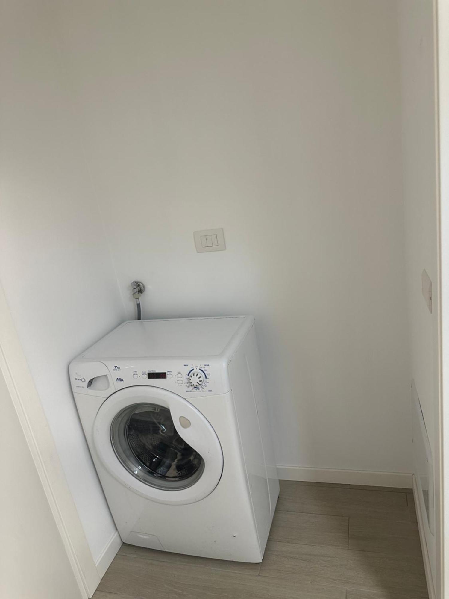Casa Ideale Tim Appartmanti Moderni Vicina Al Centro Lecco Dış mekan fotoğraf