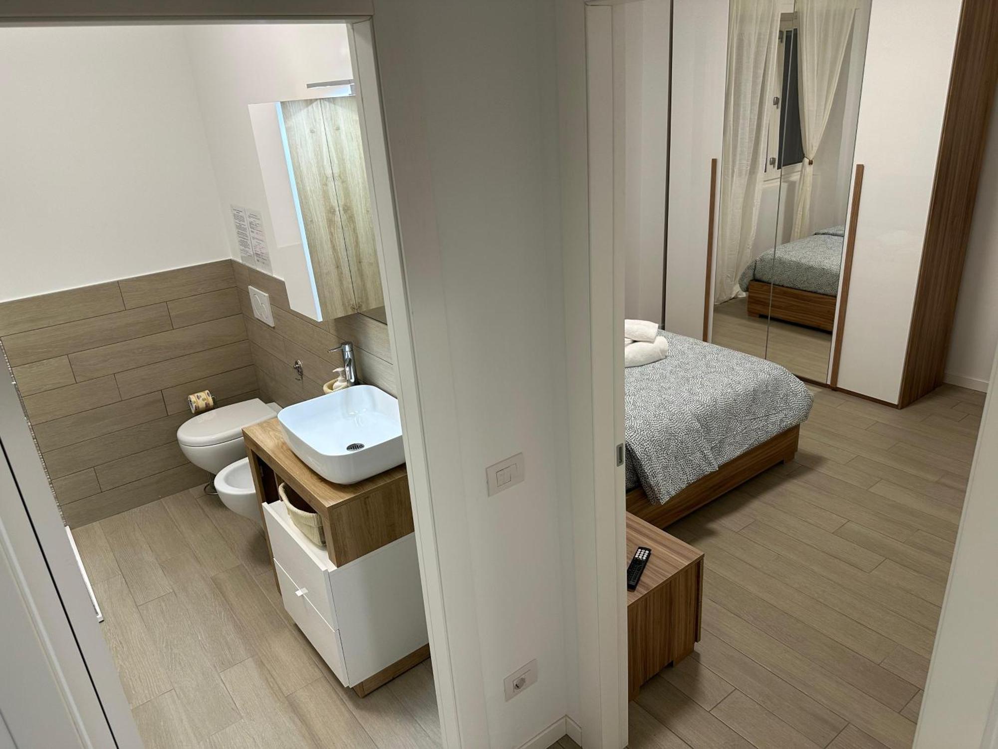 Casa Ideale Tim Appartmanti Moderni Vicina Al Centro Lecco Dış mekan fotoğraf