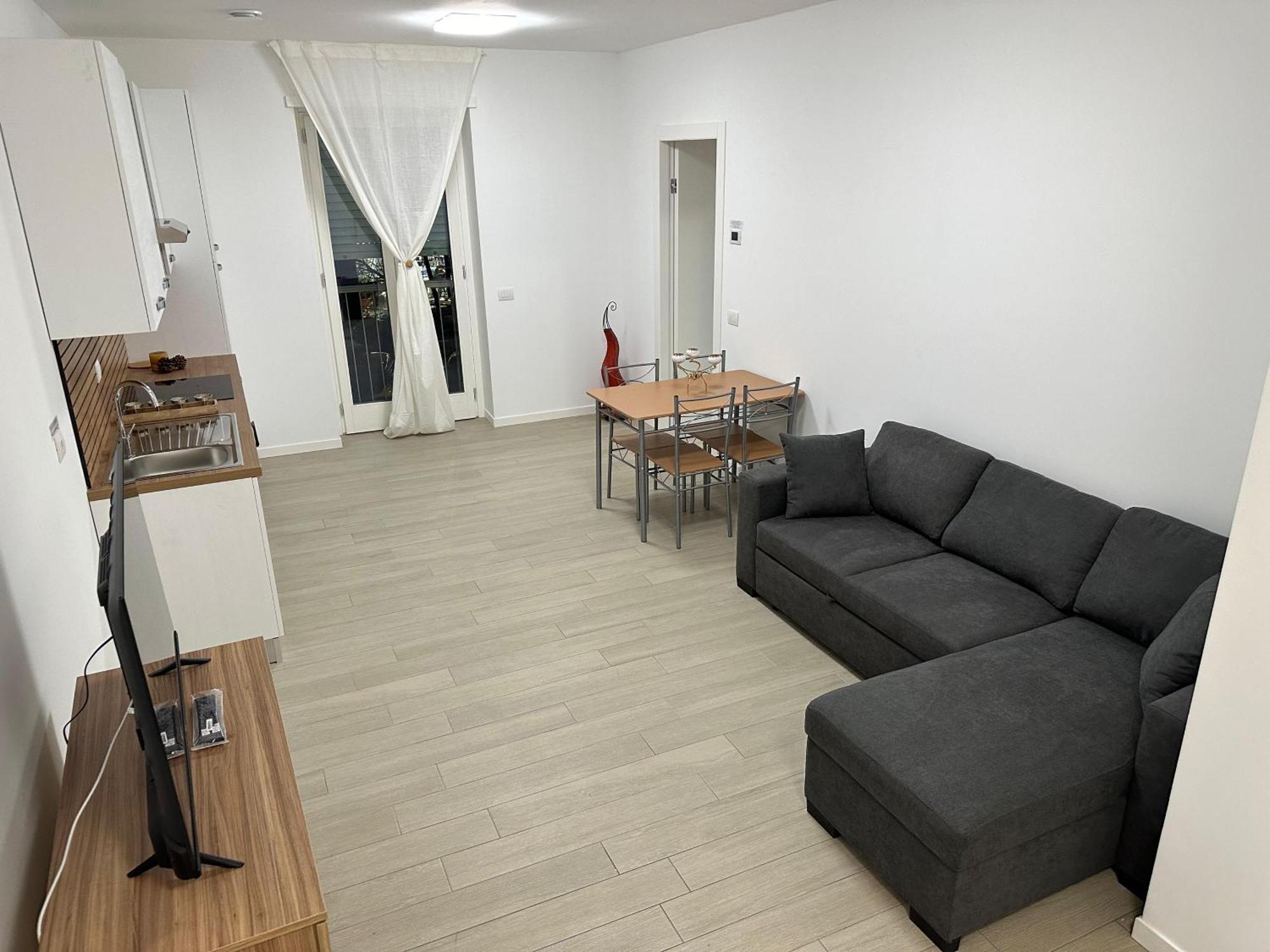 Casa Ideale Tim Appartmanti Moderni Vicina Al Centro Lecco Dış mekan fotoğraf