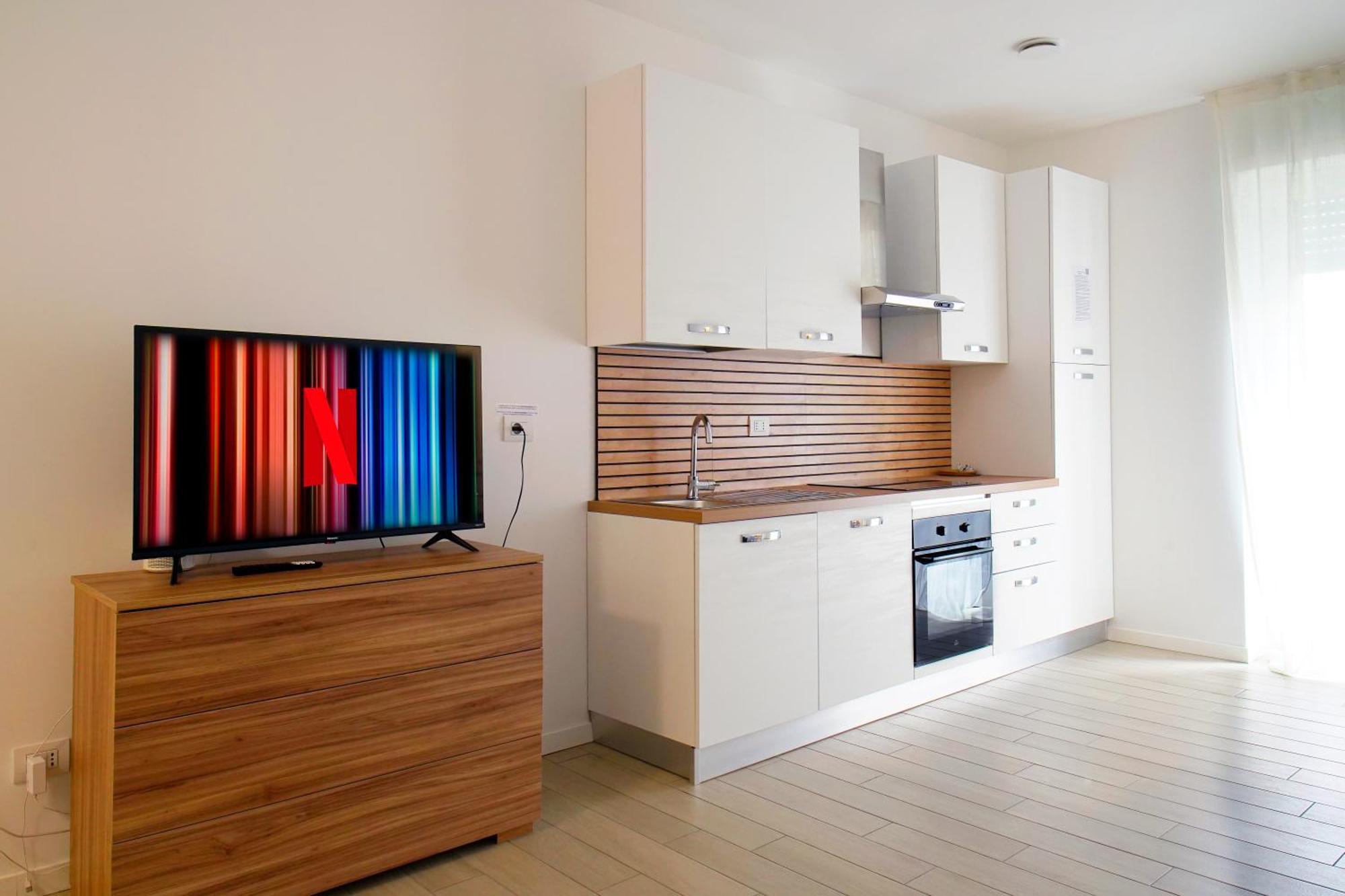 Casa Ideale Tim Appartmanti Moderni Vicina Al Centro Lecco Dış mekan fotoğraf