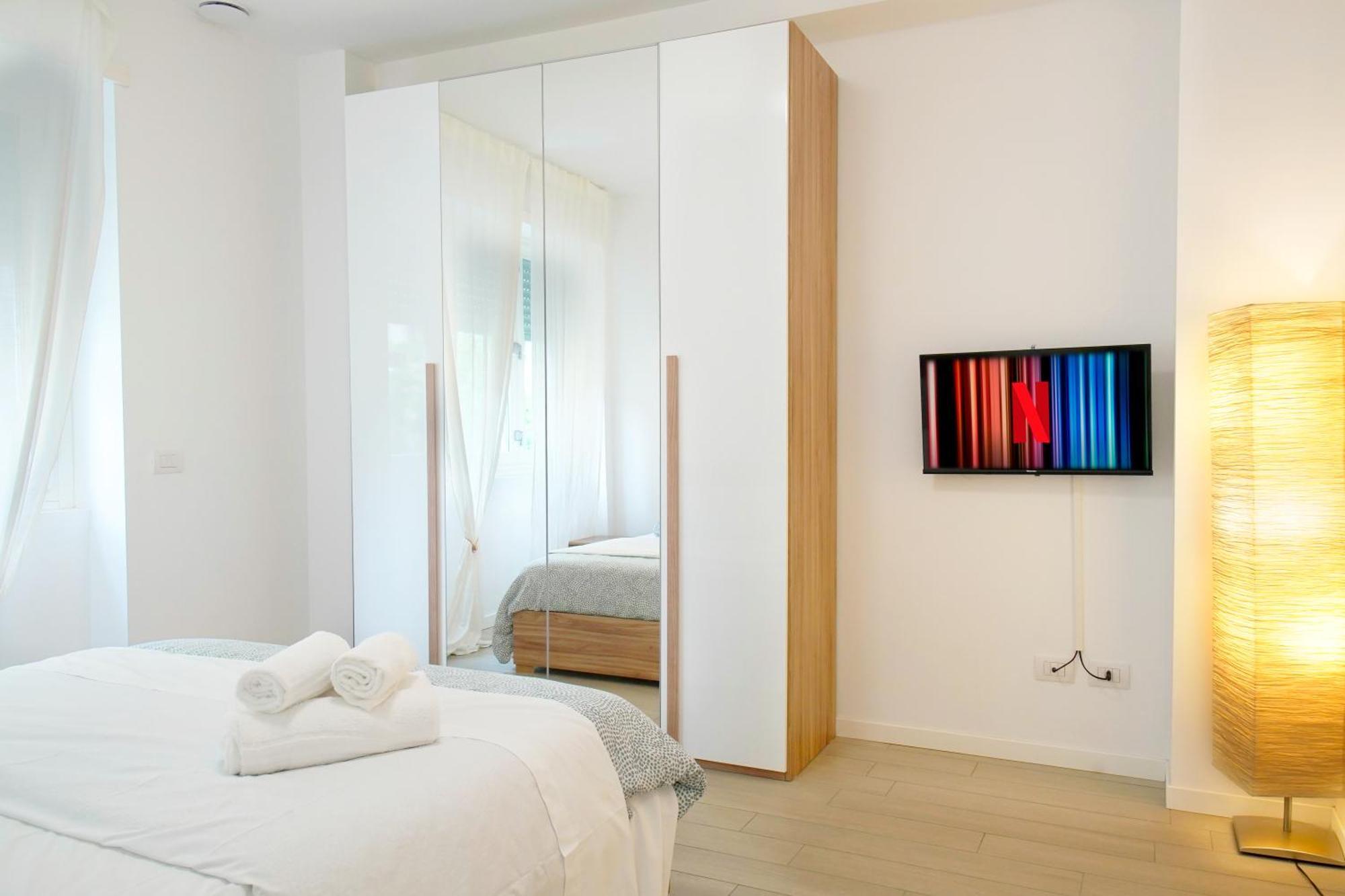 Casa Ideale Tim Appartmanti Moderni Vicina Al Centro Lecco Dış mekan fotoğraf