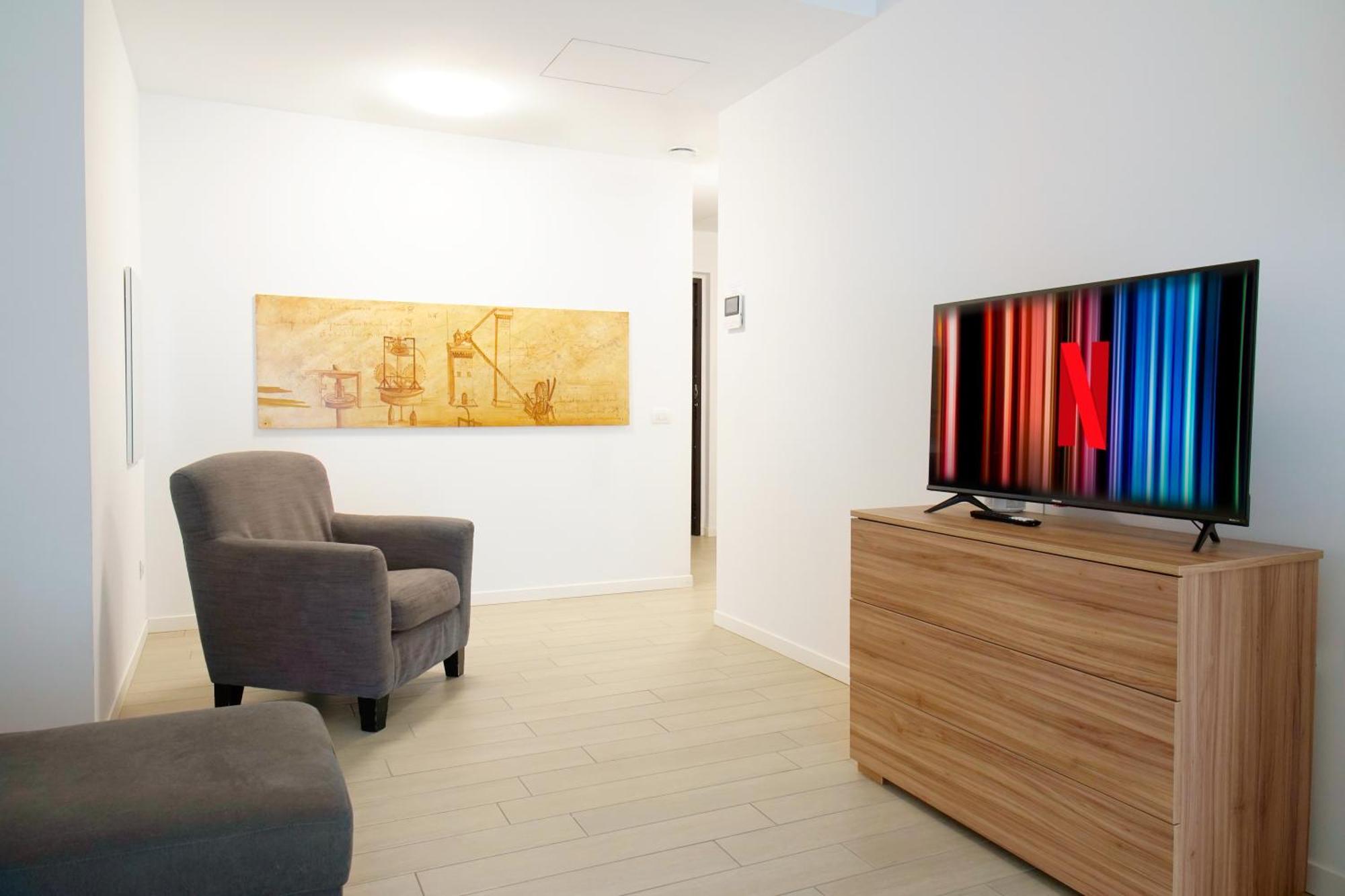 Casa Ideale Tim Appartmanti Moderni Vicina Al Centro Lecco Dış mekan fotoğraf