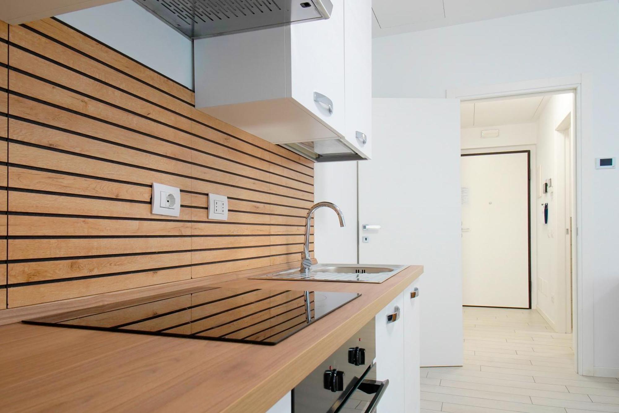 Casa Ideale Tim Appartmanti Moderni Vicina Al Centro Lecco Dış mekan fotoğraf